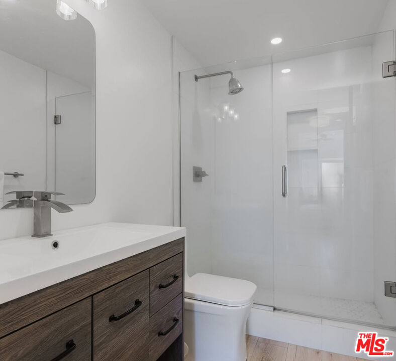 1155 N La Cienega Blvd Unit: 1207