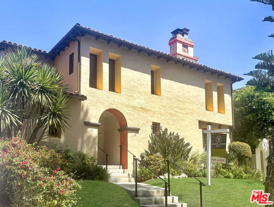 170 N Orange Dr Unit: Lower