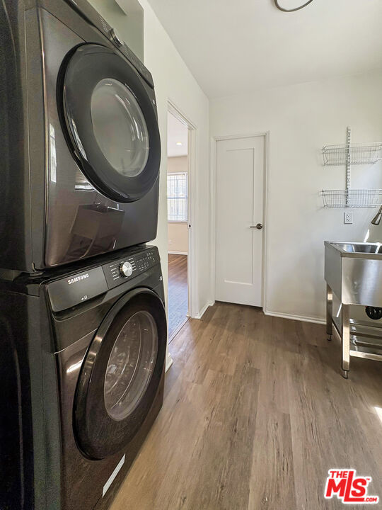 170 N Orange Dr Unit: Lower