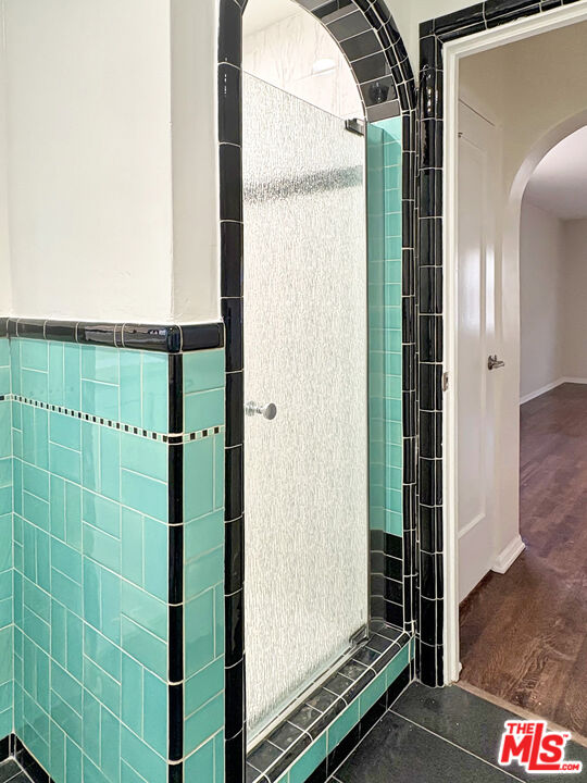 170 N Orange Dr Unit: Lower