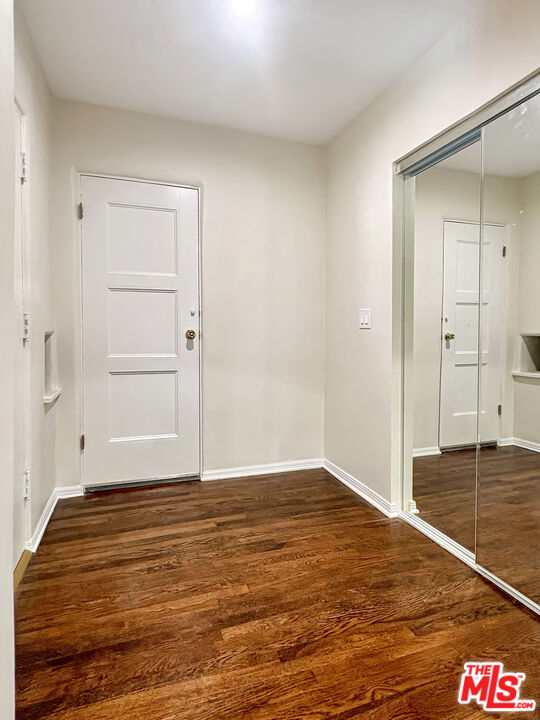 170 N Orange Dr Unit: Lower