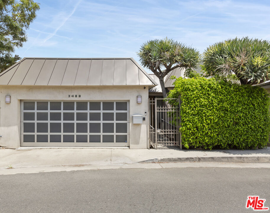 3488 Troy Dr