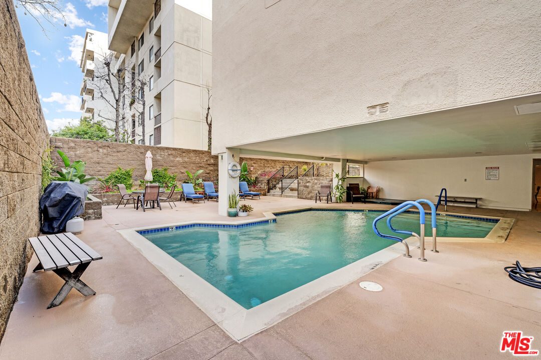 321 N Oakhurst Dr Unit: 602