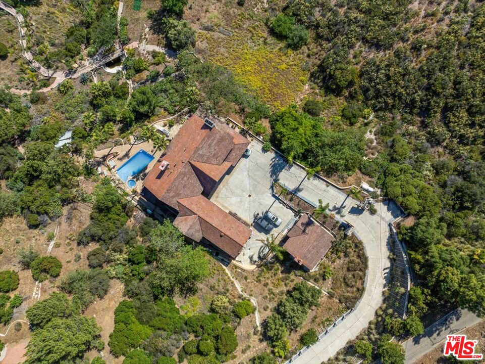 333 Moonrise Dr