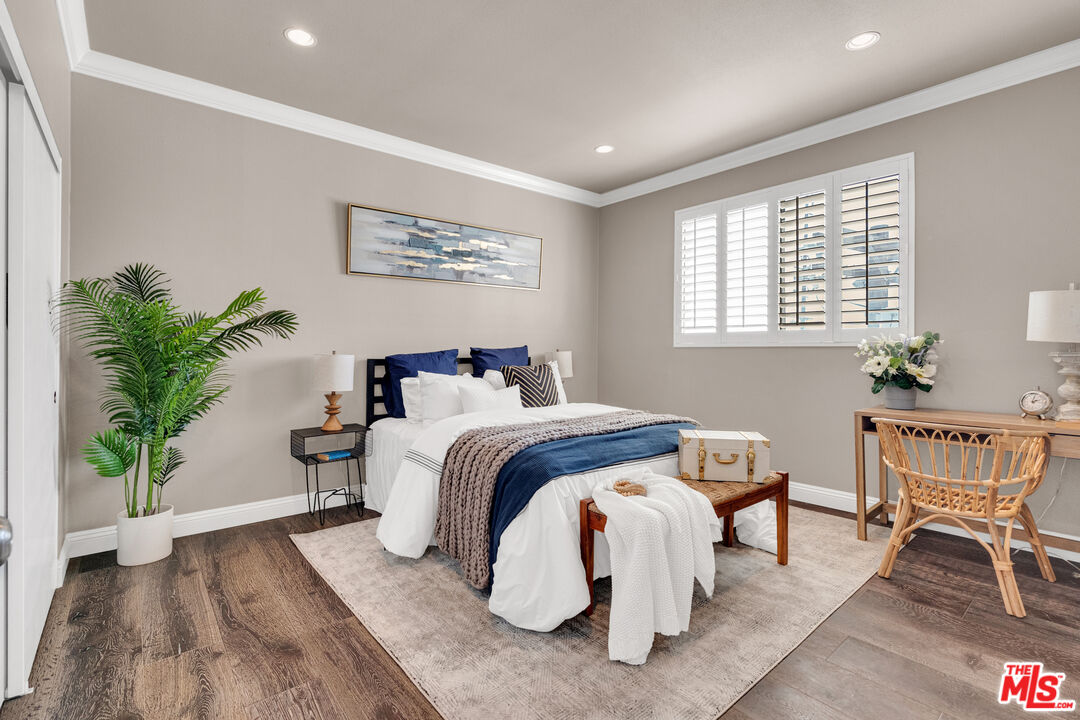 2219 S Bentley Ave Unit: 304