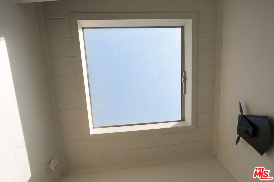 4040 Grand View Blvd Unit: 7