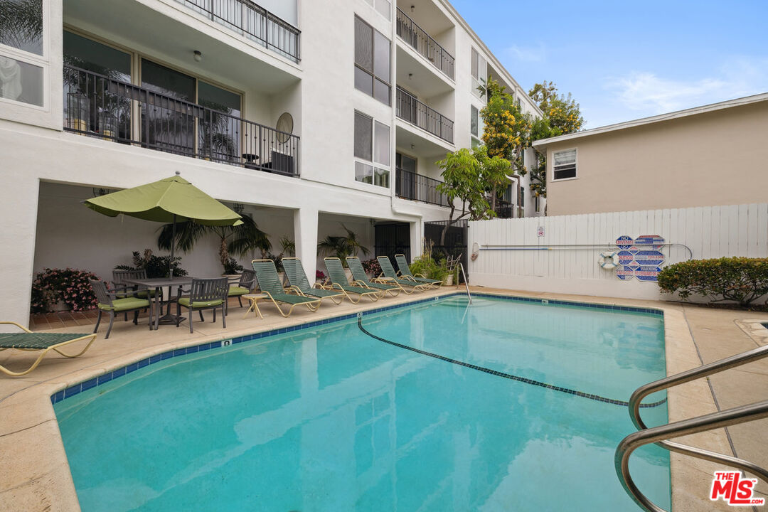 11687 Montana Ave Unit: 101