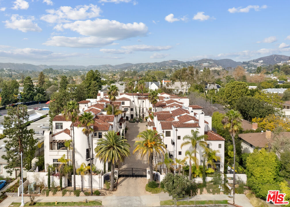 11937 W Sunset Blvd Unit: 7