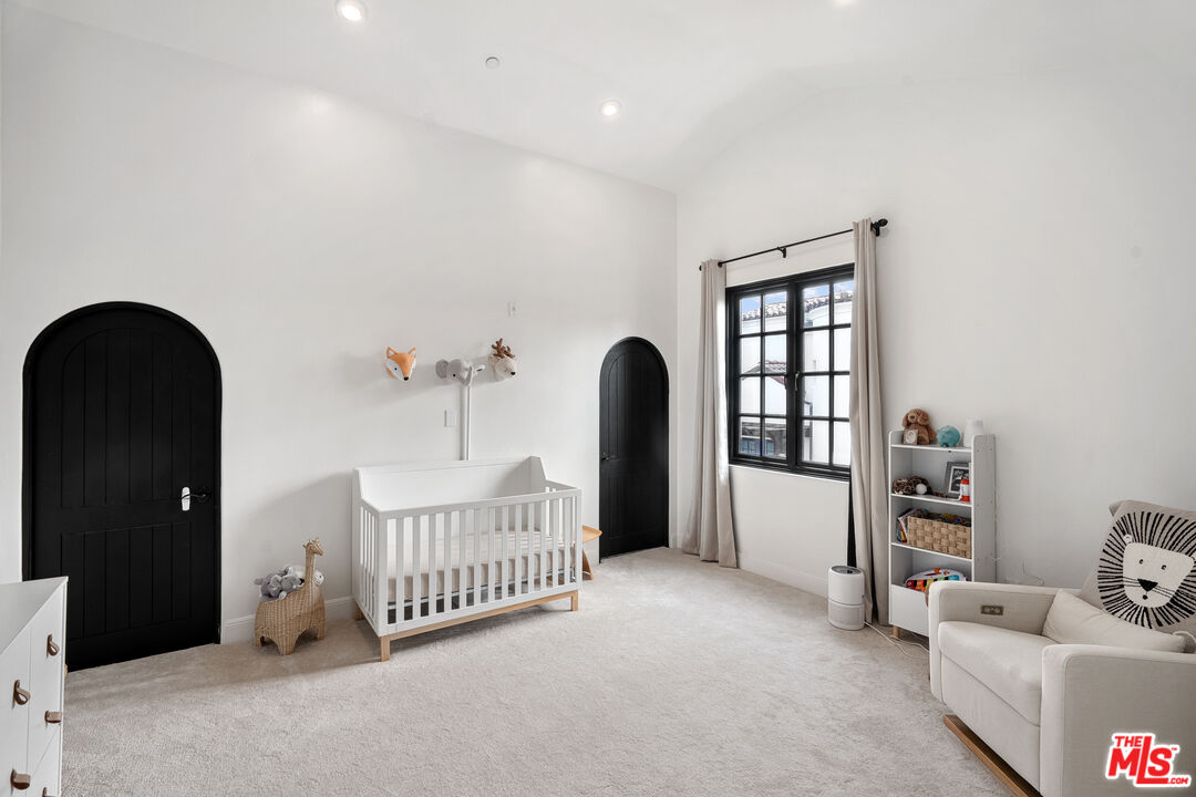 11937 W Sunset Blvd Unit: 7