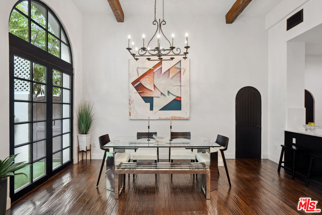 11937 W Sunset Blvd Unit: 7