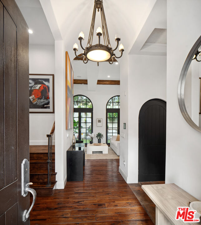 11937 W Sunset Blvd Unit: 7