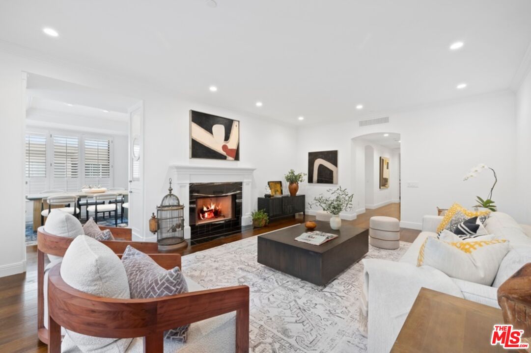 12218 Montana Ave Unit: 302
