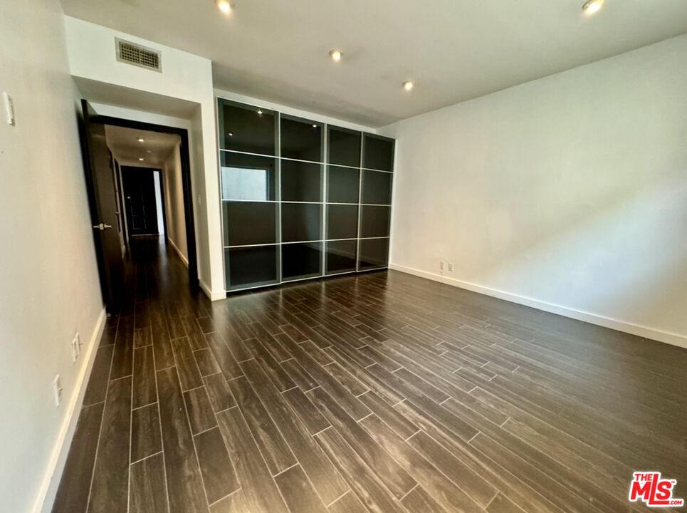 825 S Le Doux Rd Unit: 303