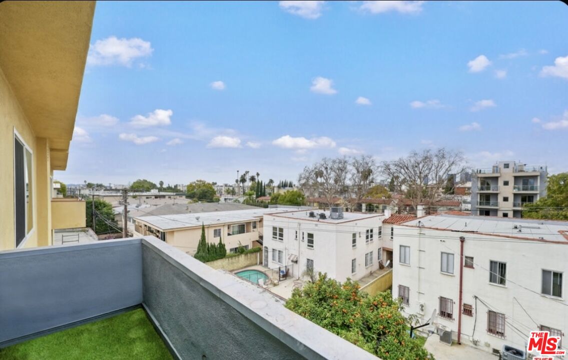 825 S Le Doux Rd Unit: 303