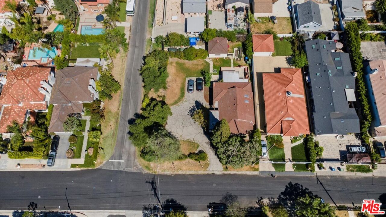 5454 Aura Ave