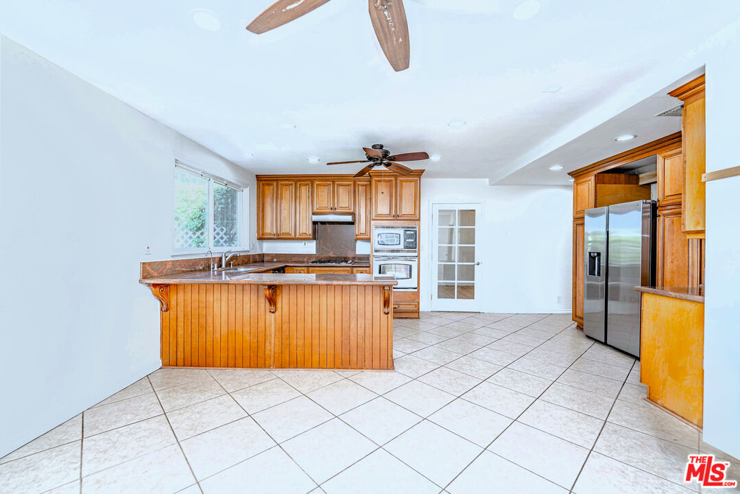 5353 Don Pio Dr