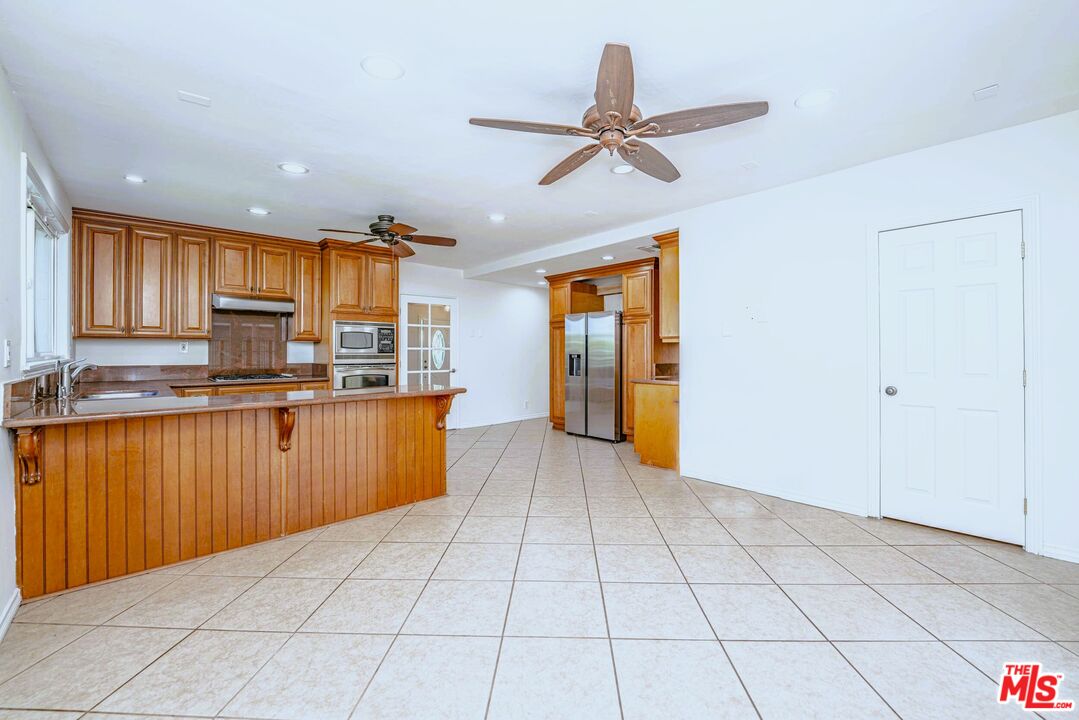 5353 Don Pio Dr