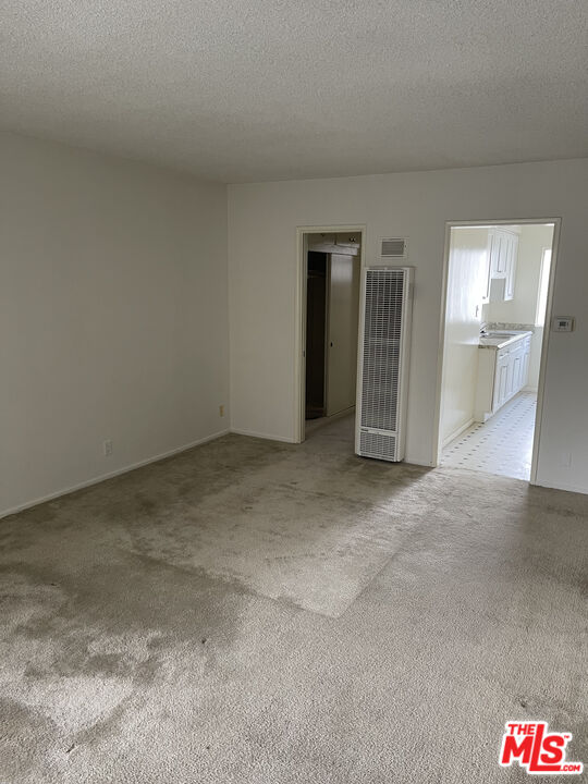 747 S Curson Ave Unit: 4