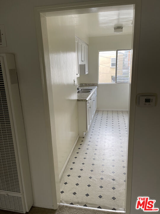 747 S Curson Ave Unit: 4