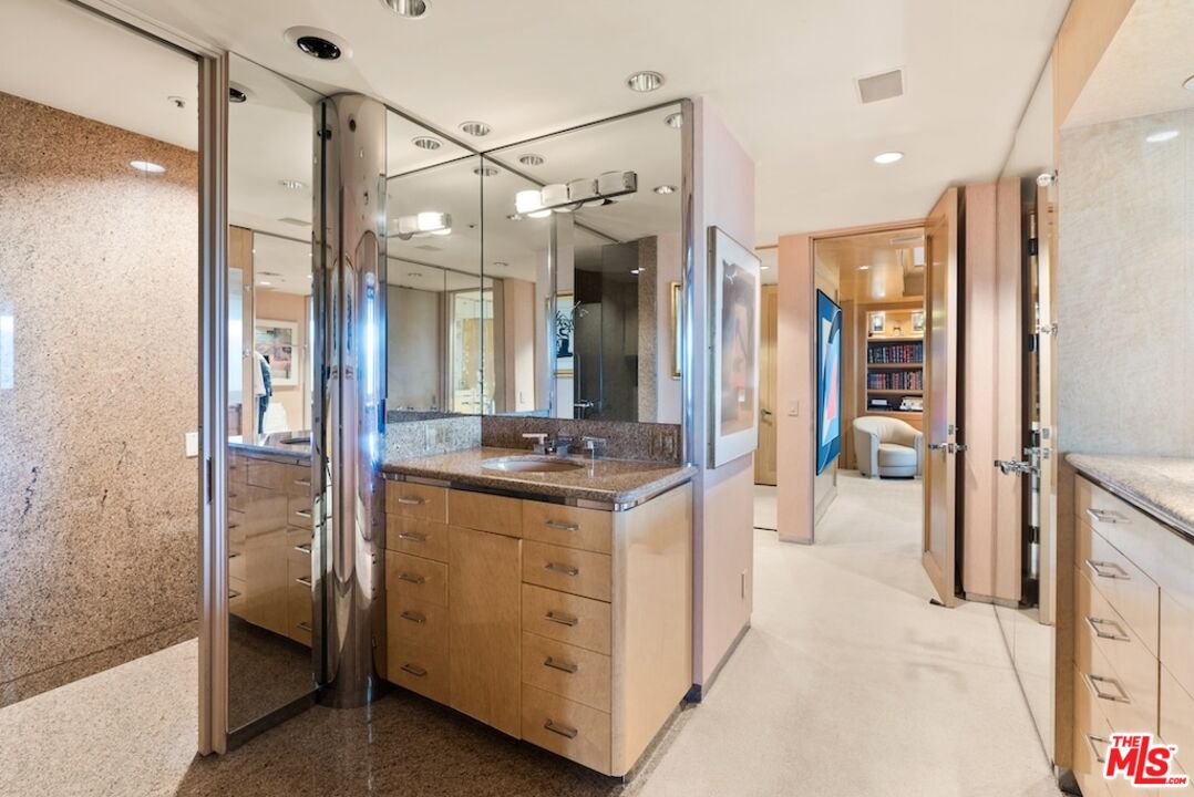 10375 Wilshire Blvd Unit: 11G & 11J