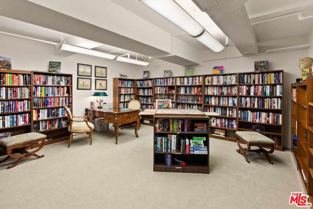 10375 Wilshire Blvd Unit: 11G & 11J