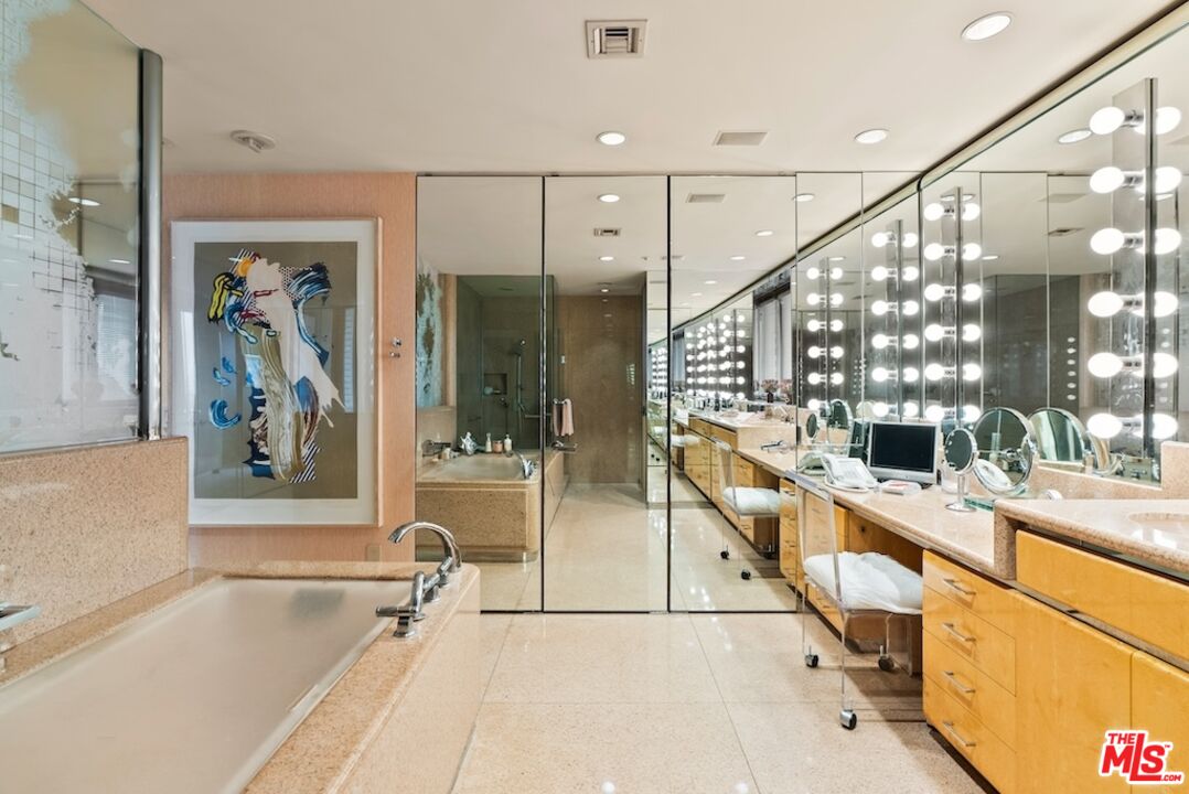 10375 Wilshire Blvd Unit: 11G & 11J