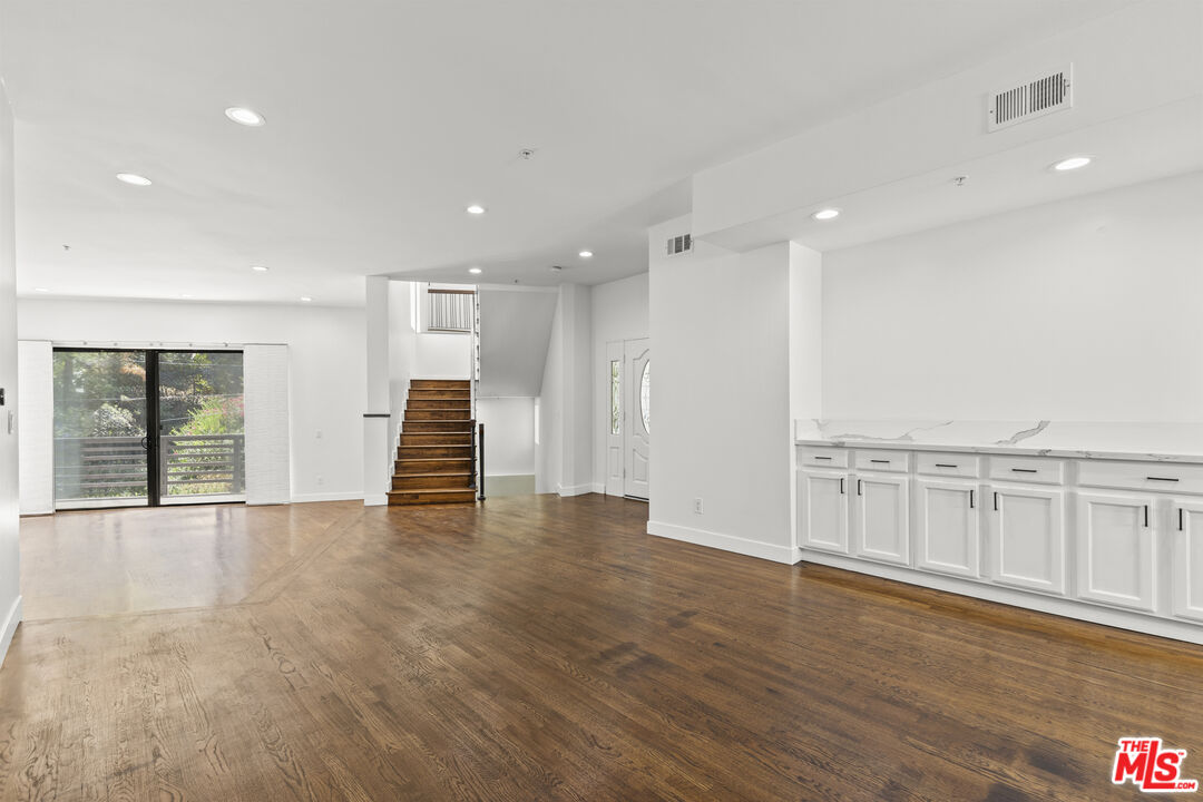 2646 Rinconia Dr