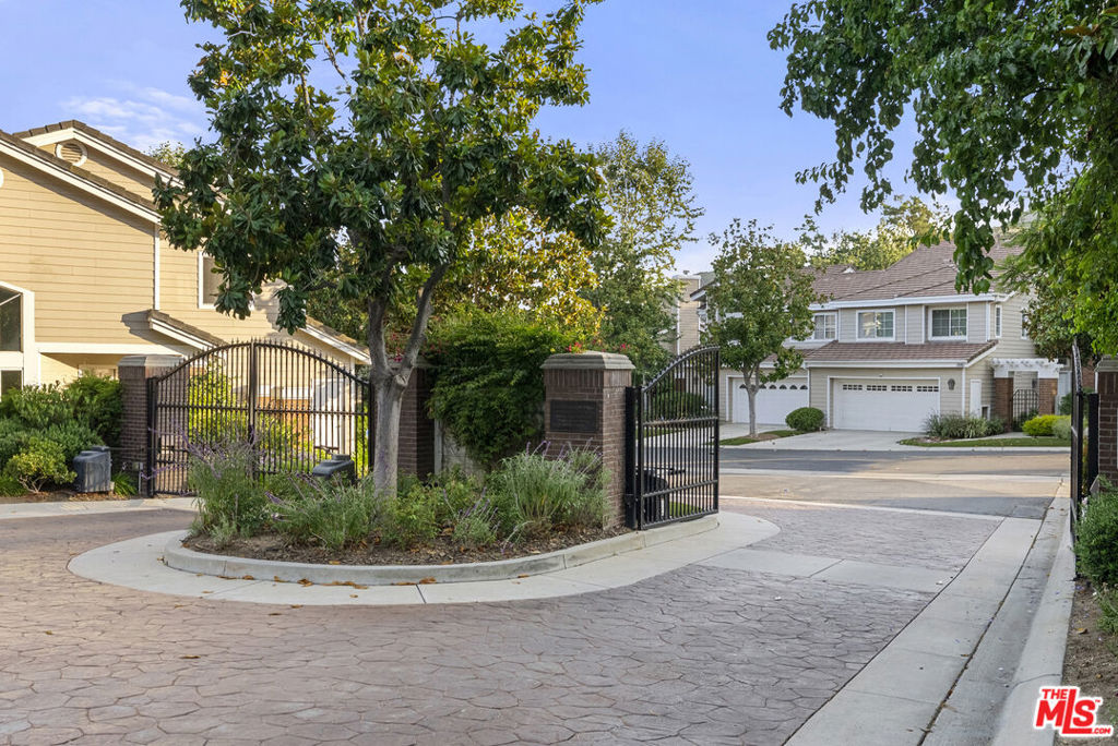 1074 Westcreek Lane