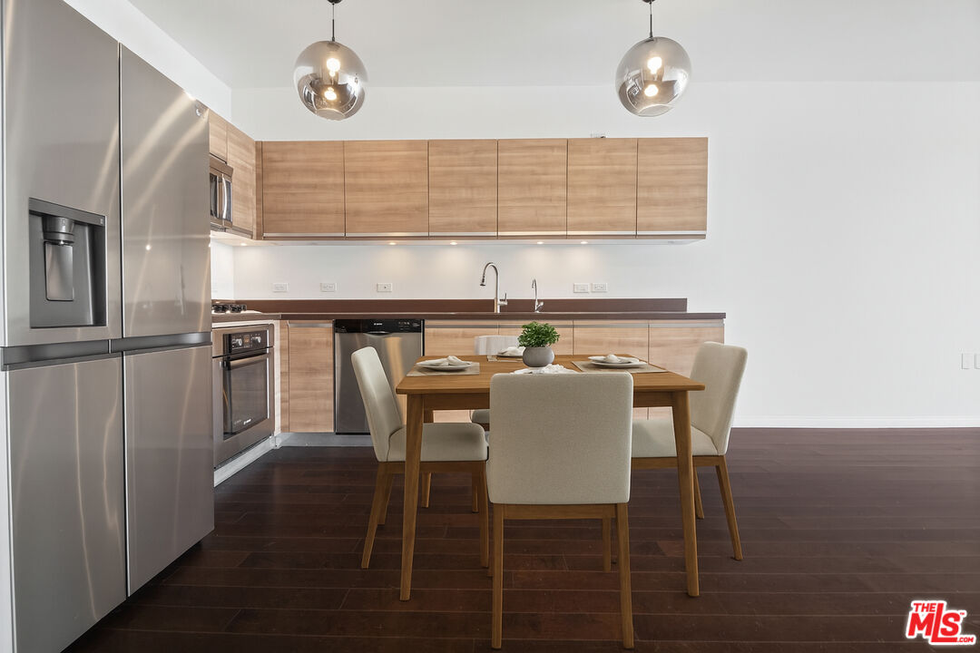 3785 Wilshire Blvd Unit: 803
