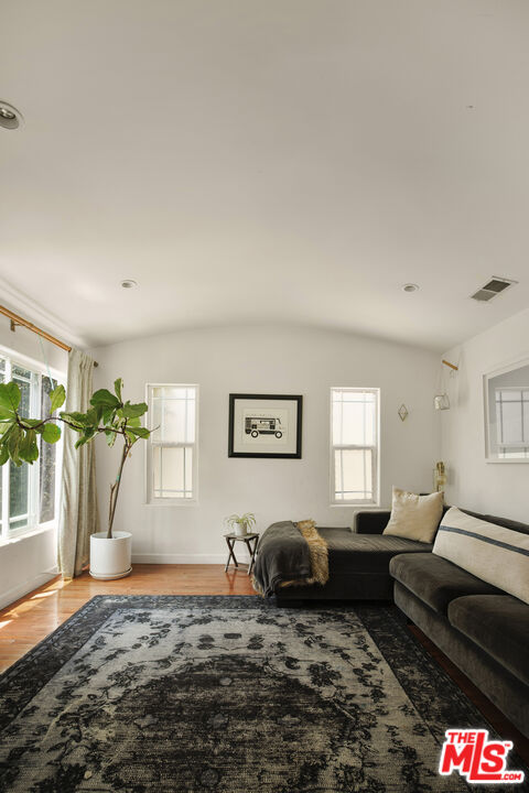 3911 Exposition Blvd