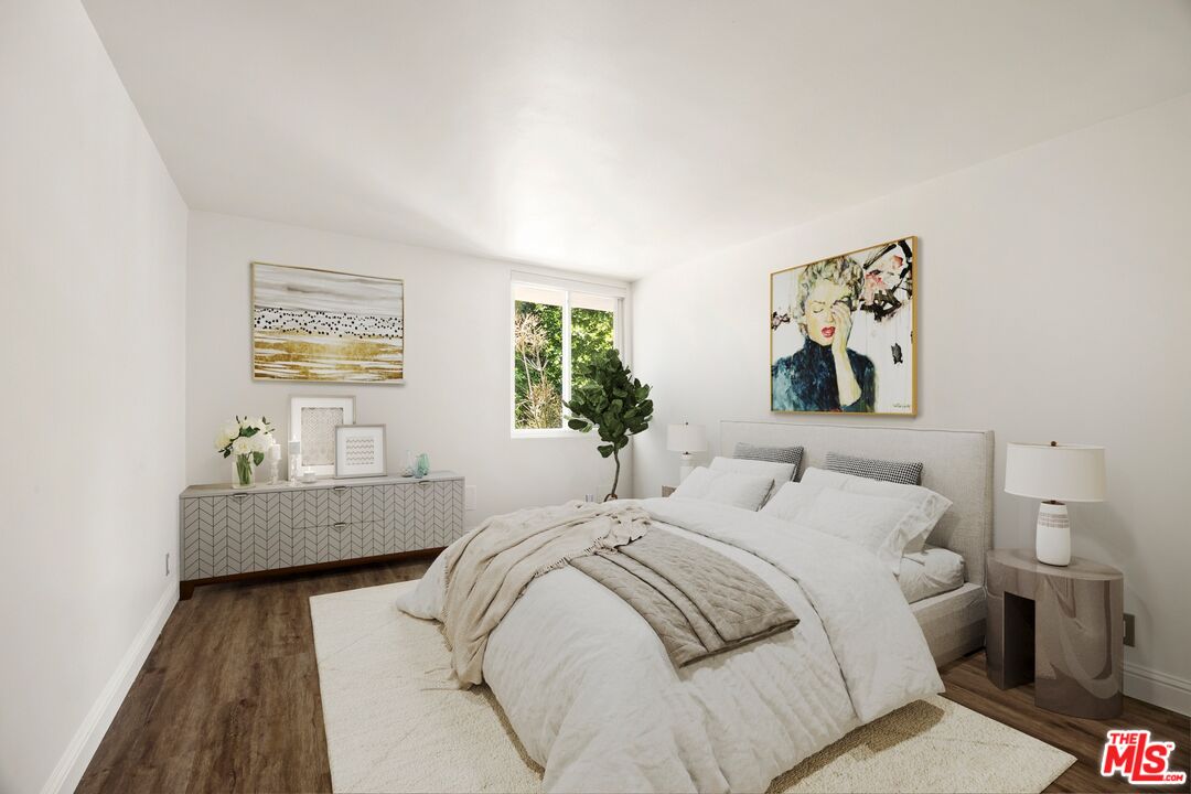 8535 W West Knoll Dr Unit: 208