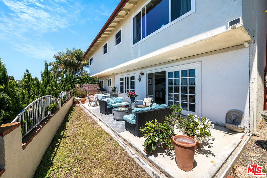 2223 Mcrae Dr