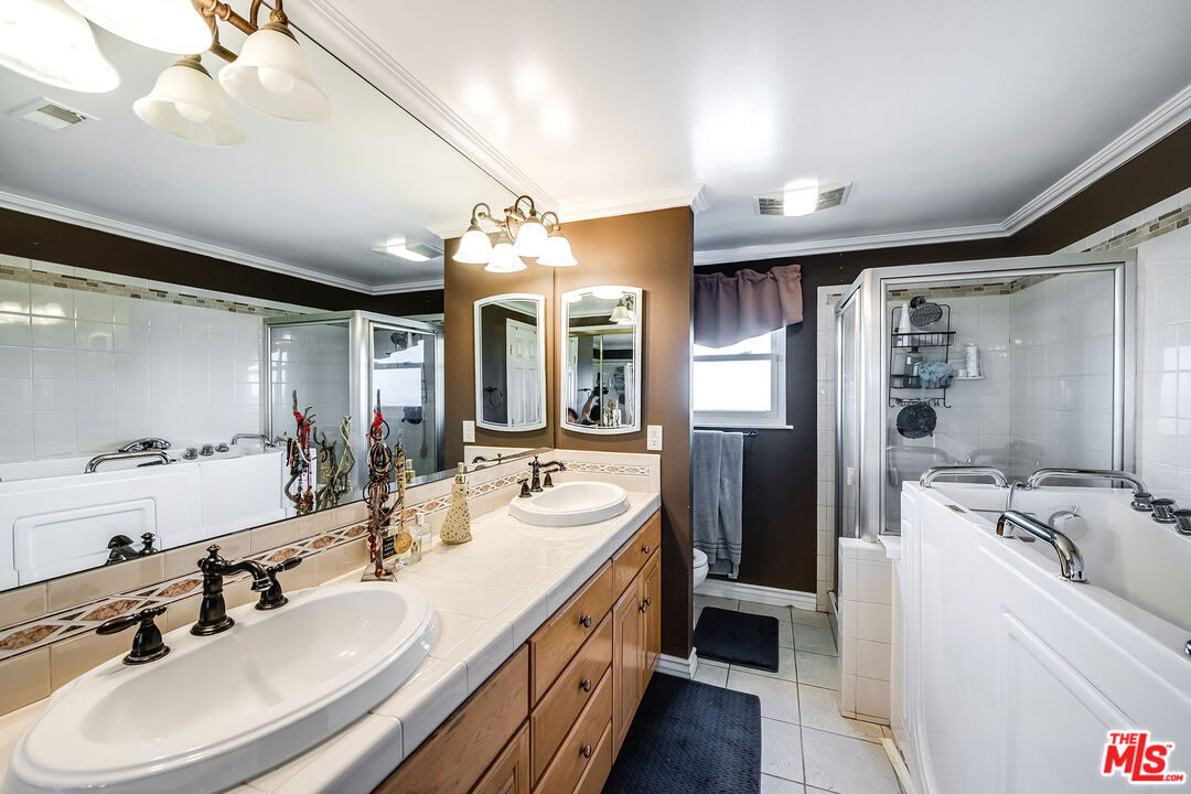 2223 Mcrae Dr