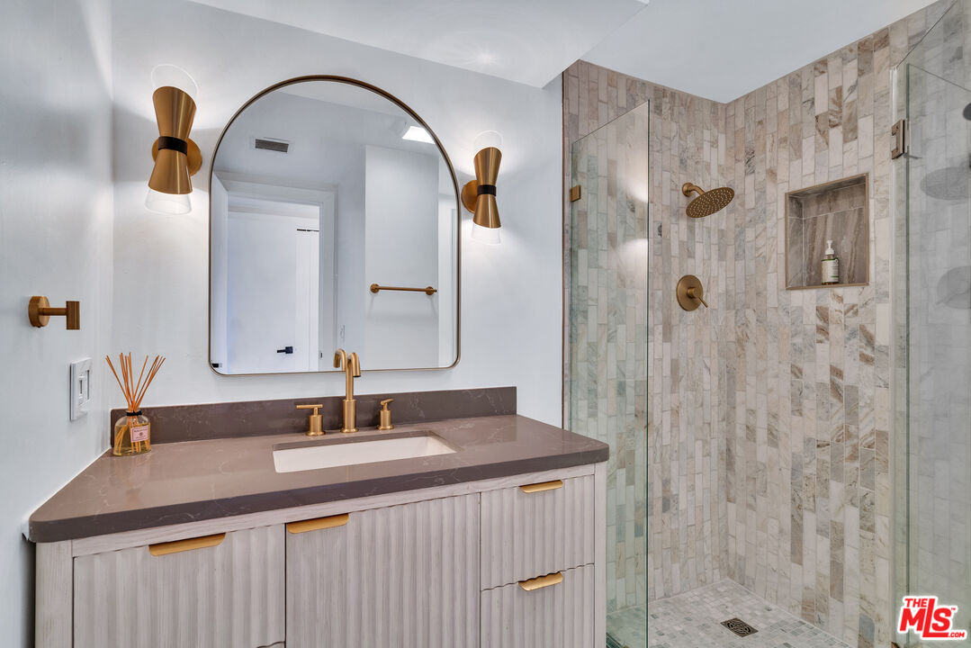 10701 Wilshire Blvd Unit: 1601