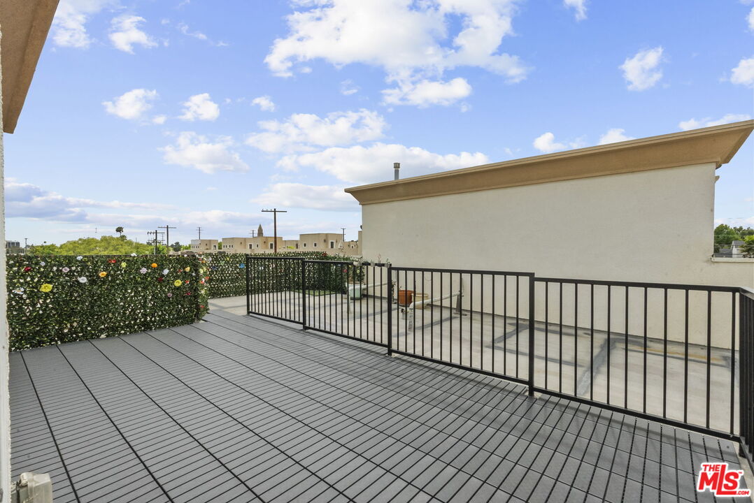 7403 S Sepulveda Blvd Unit: 108