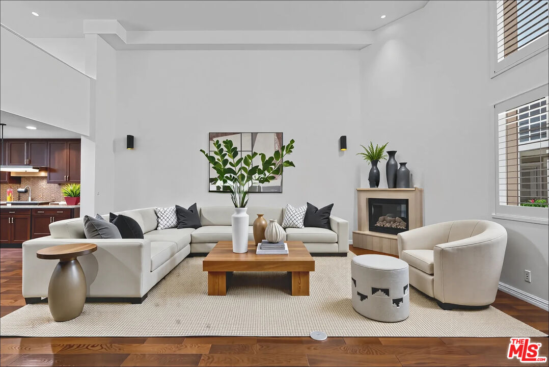 7403 S Sepulveda Blvd Unit: 108