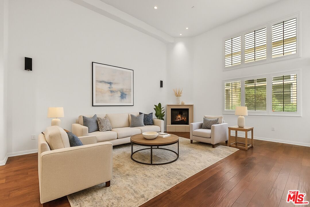 7403 S Sepulveda Blvd Unit: 108