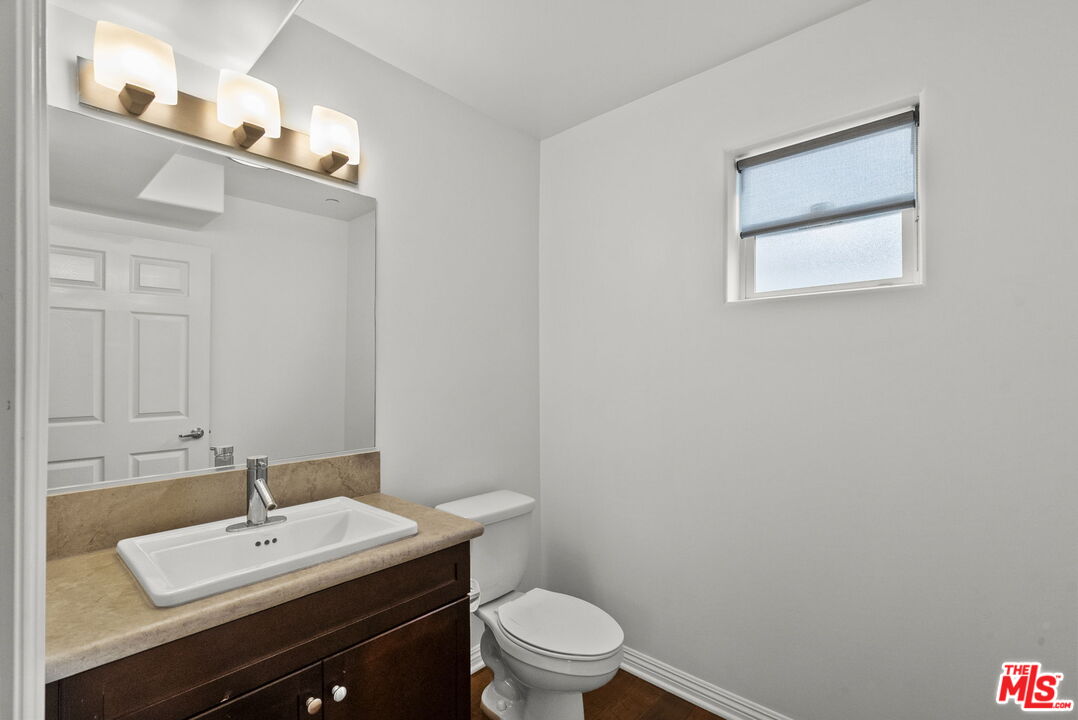 7403 S Sepulveda Blvd Unit: 108