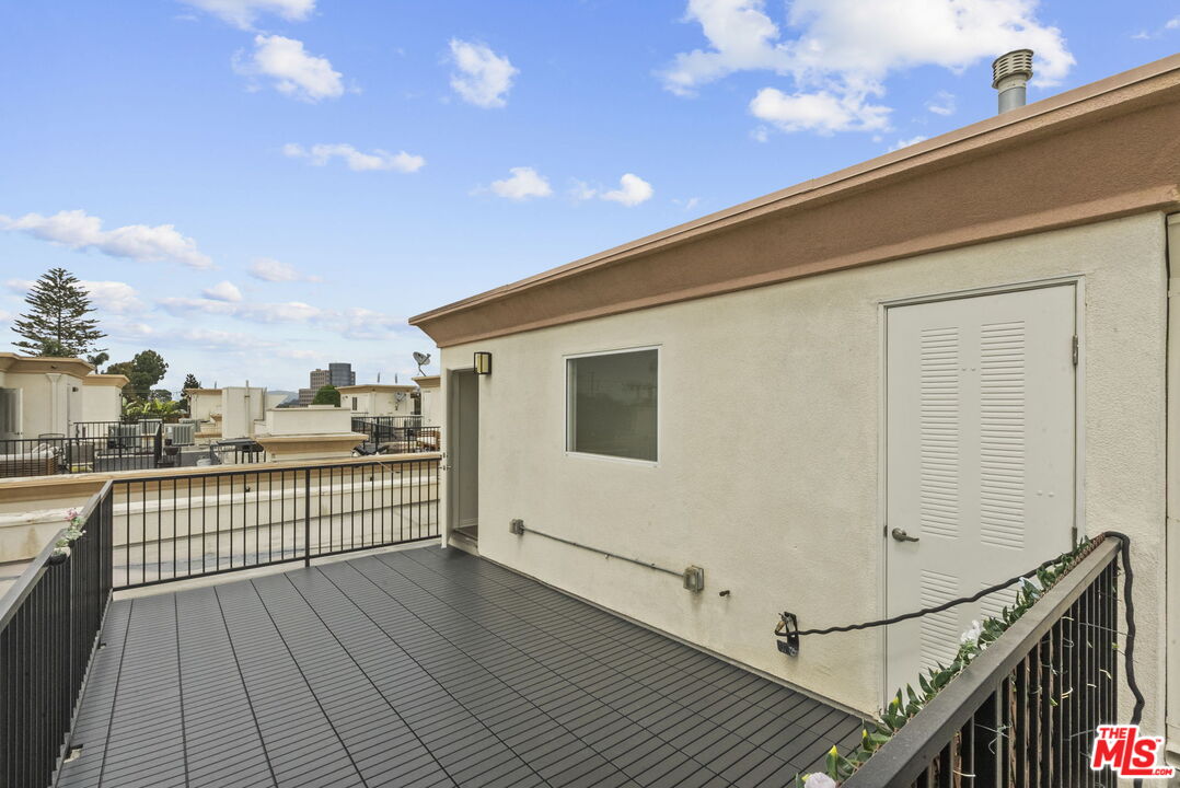 7403 S Sepulveda Blvd Unit: 108