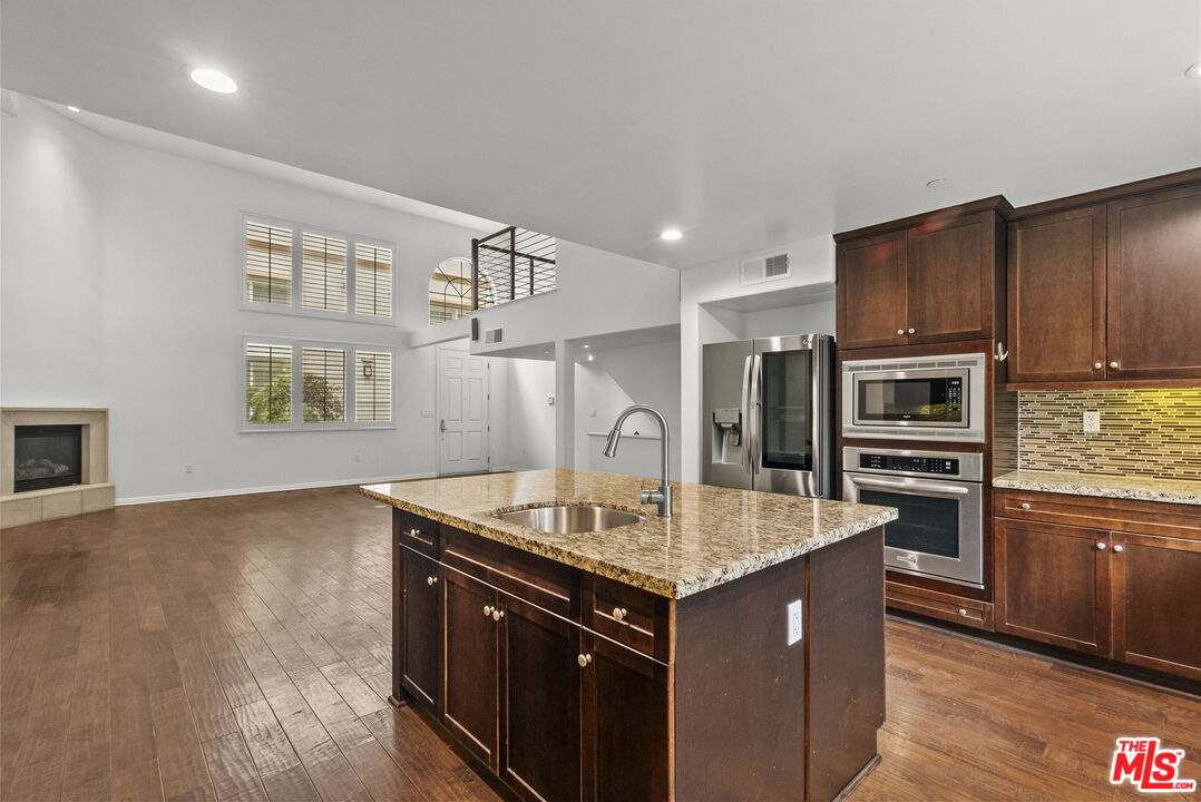 7403 S Sepulveda Blvd Unit: 108