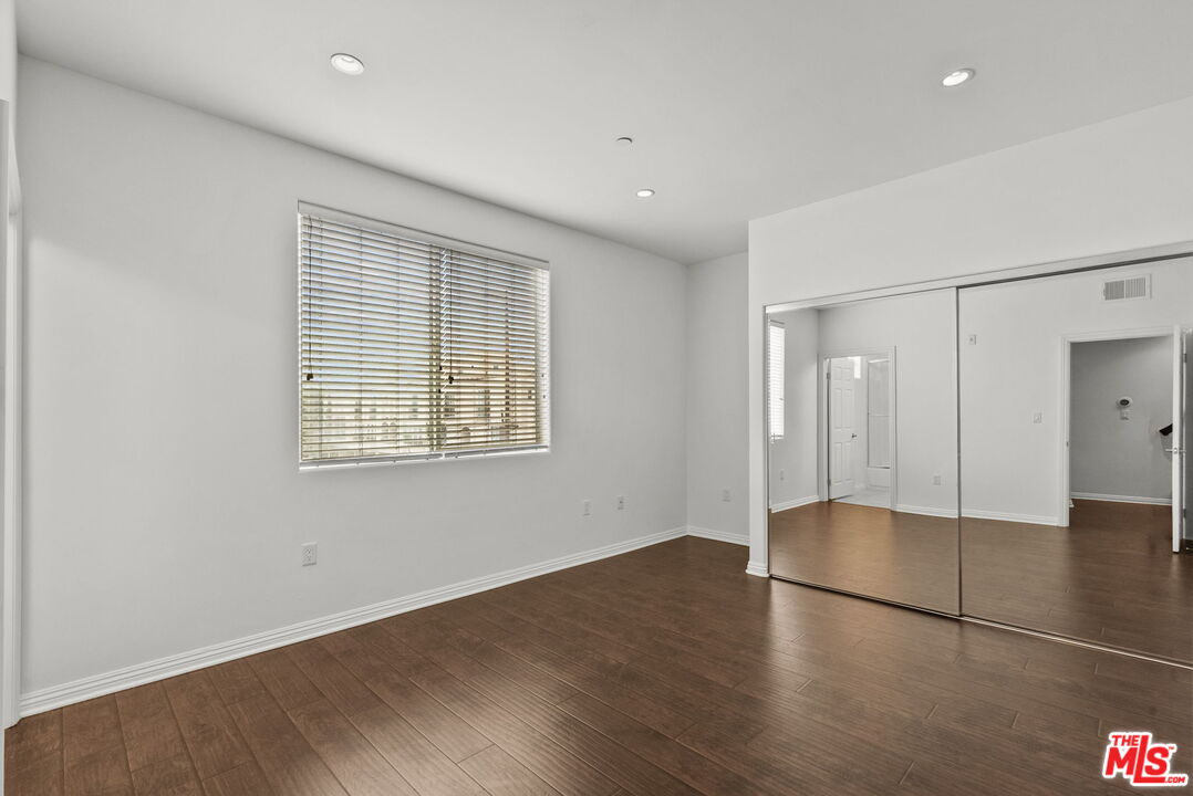 7403 S Sepulveda Blvd Unit: 108