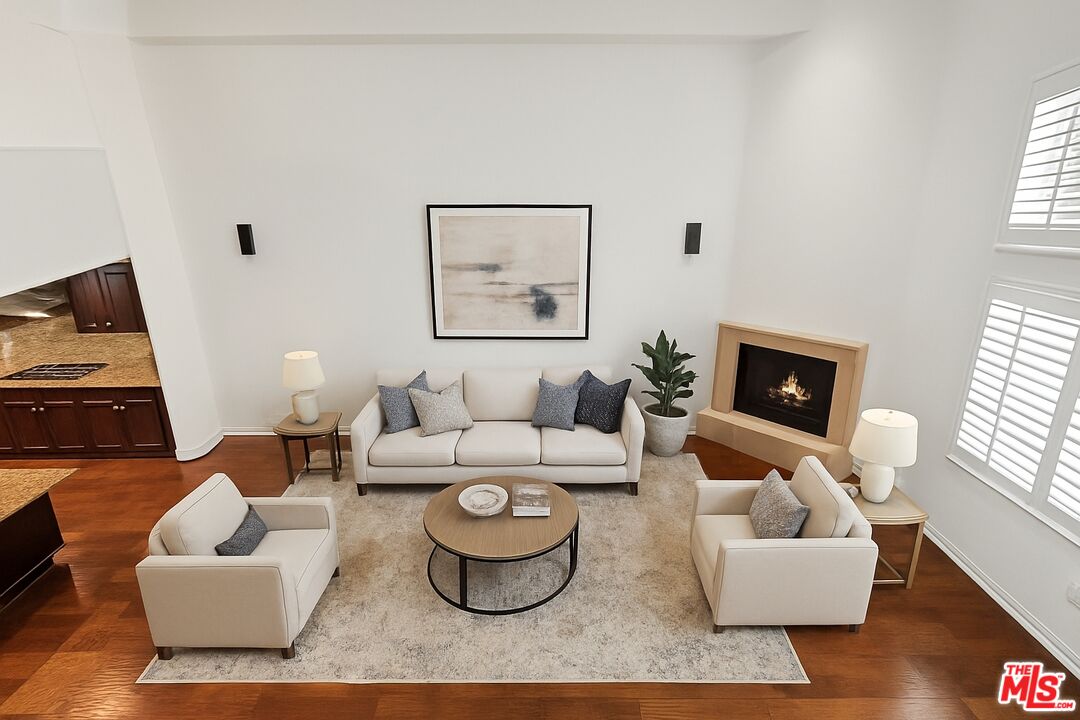 7403 S Sepulveda Blvd Unit: 108