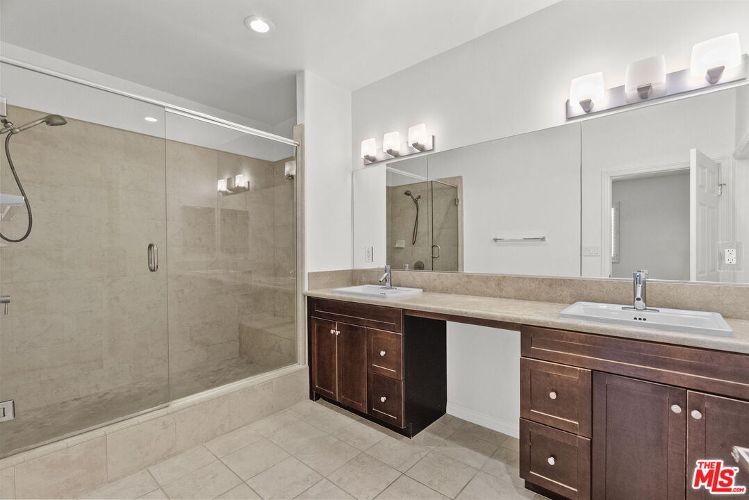 7403 S Sepulveda Blvd Unit: 108