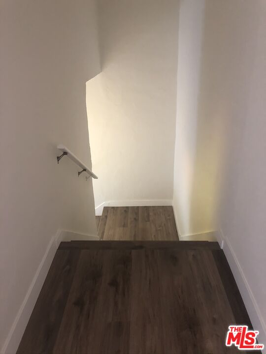 851 N Alfred St Unit: 1/2