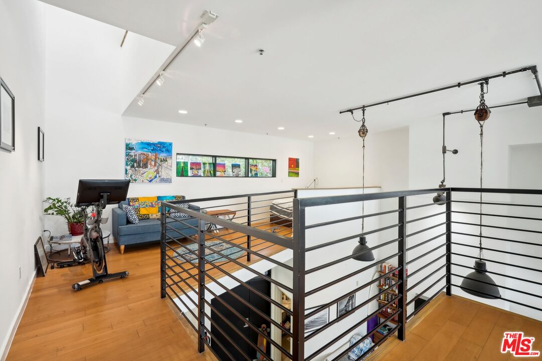815 Hampton Dr Unit: 3