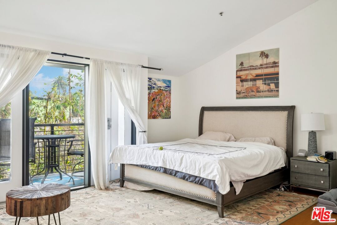 815 Hampton Dr Unit: 3