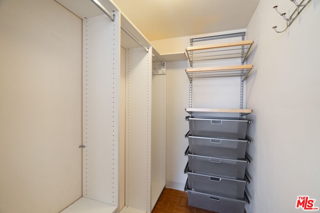 1240 24th St Unit: 3