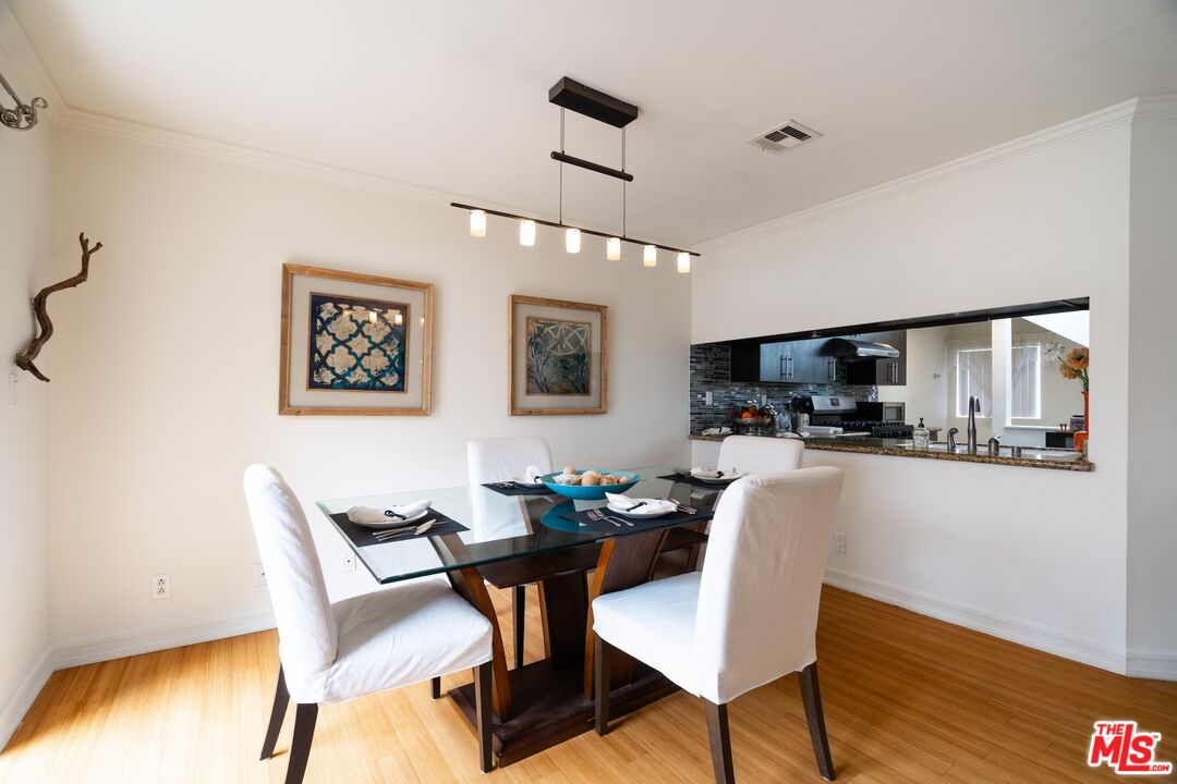 1240 24th St Unit: 3