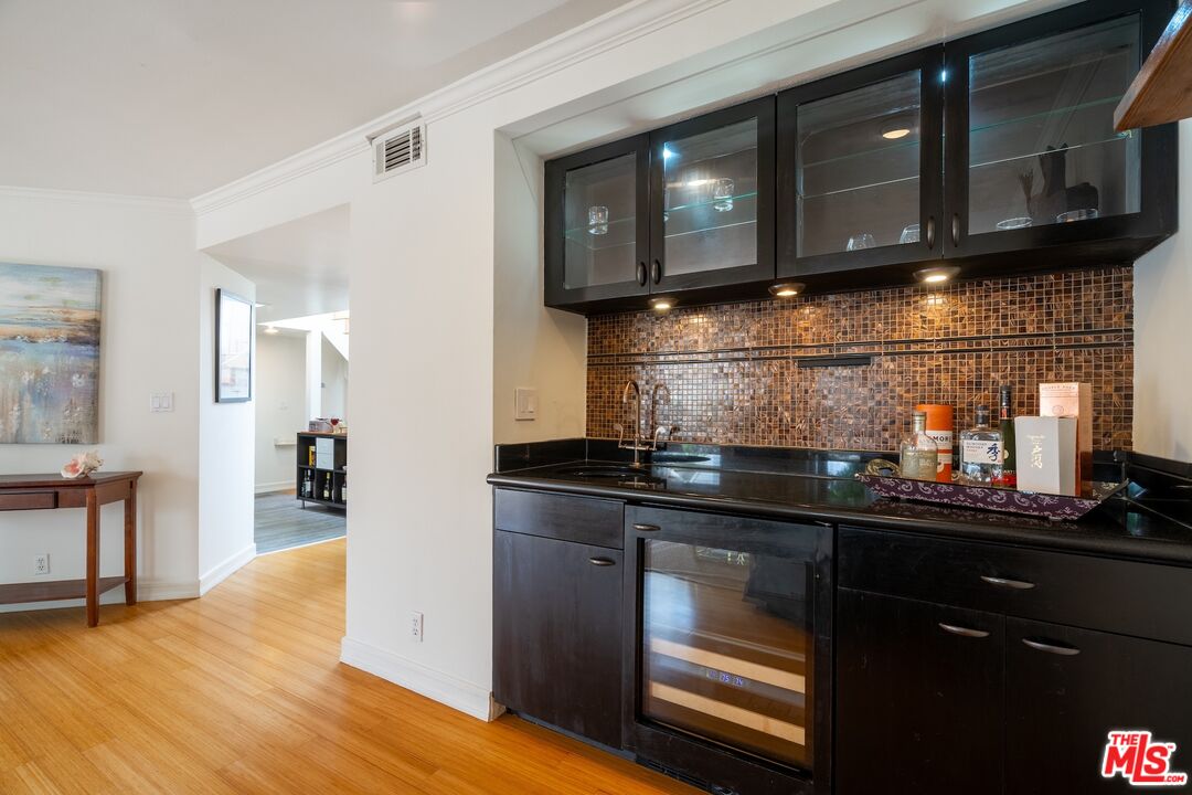 1240 24th St Unit: 3