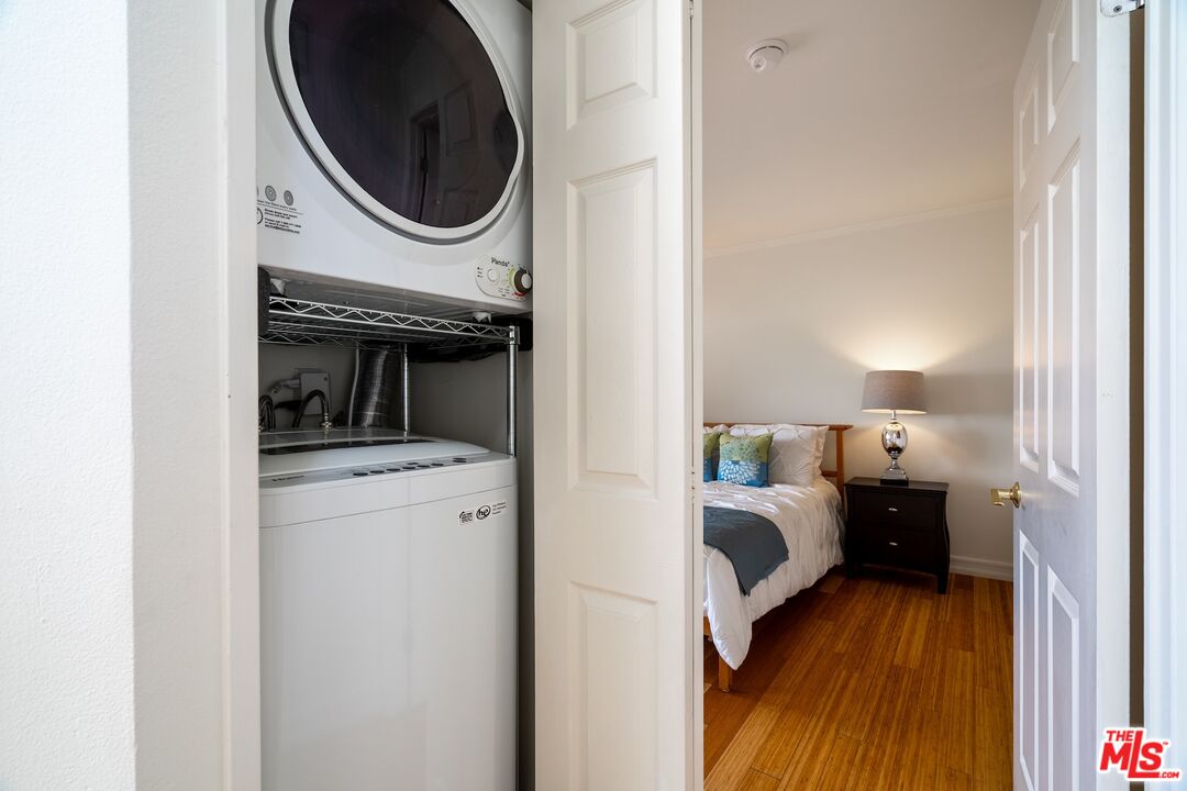 1240 24th St Unit: 3